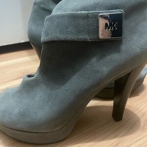 Michael Kors Davenport Gray Heeled Boots